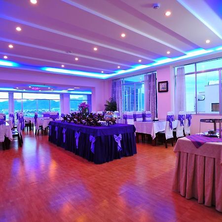 Violet Hotel Nha Trang Exteriör bild