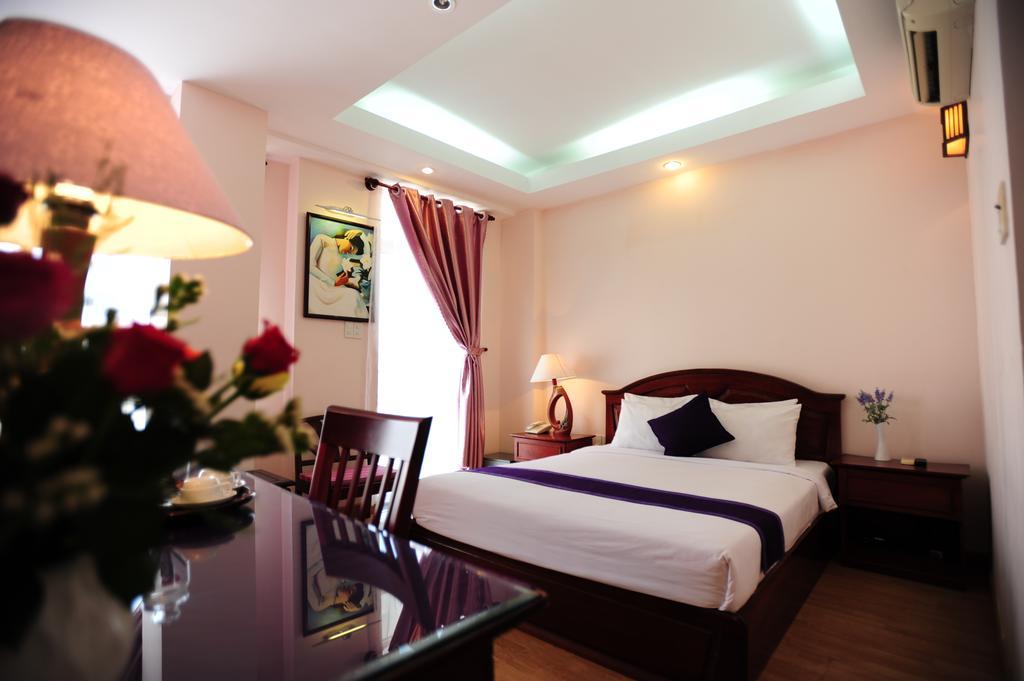Violet Hotel Nha Trang Exteriör bild