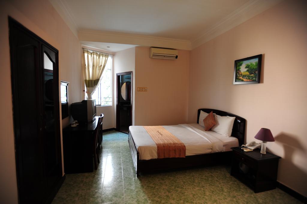 Violet Hotel Nha Trang Exteriör bild